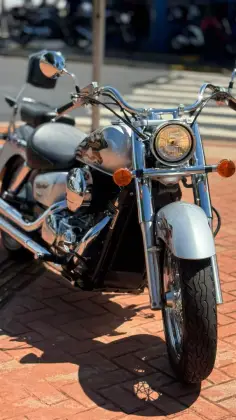 HONDA SHADOW 750 