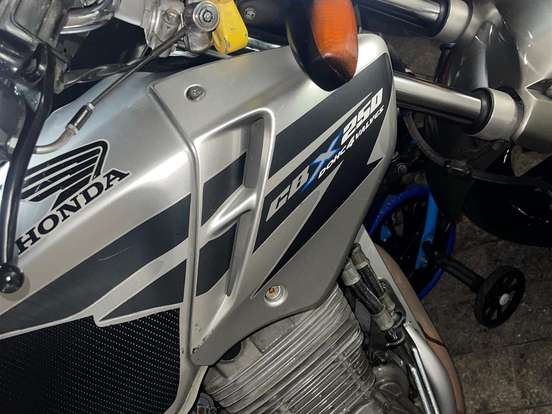 HONDA-CBX 250 TWISTER HONDA-CBX 250 TWISTER-2006