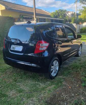 HONDA-FIT-2009