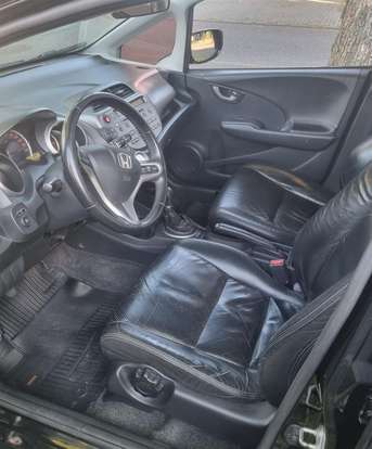 HONDA-FIT-2009