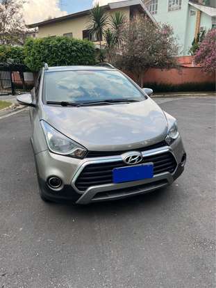 HYUNDAI-HB20X-2016