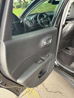 JEEP-COMPASS-2.0 16V FLEX LIMITED AUTOMÁTICO JEEP-COMPASS-2018
