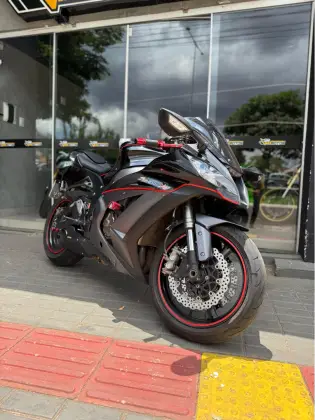 KAWASAKI NINJA ZX-10R 