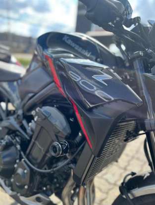 KAWASAKI-Z900-2023