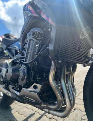 KAWASAKI-Z900-2023