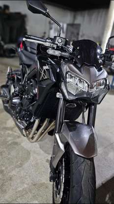 KAWASAKI-Z900-2023