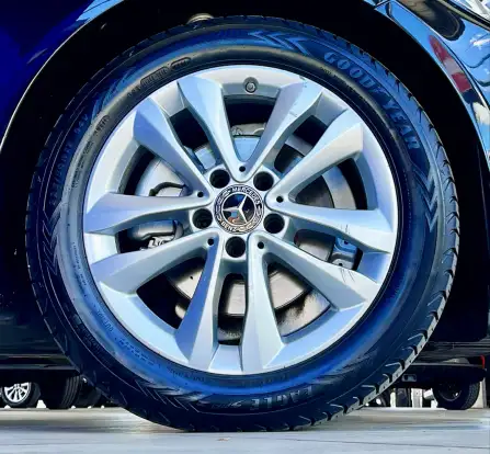 MERCEDES-BENZ-C 180-2019
