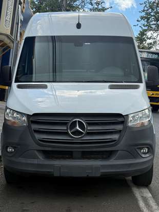 MERCEDES-BENZ-SPRINTER-2020