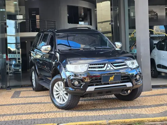 MITSUBISHI PAJERO DAKAR 3.5 HPE 7 LUGARES 4X4 V6 24V FLEX 4P AUTOMÁTICO MITSUBISHI PAJERO DAKAR 3.5 HPE 7 LUGARES 4X4 V6 24V FLEX 4P AUTOMÁTICO