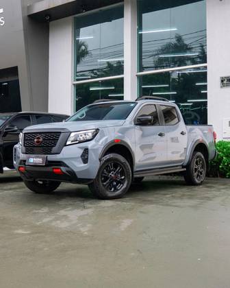 NISSAN FRONTIER 2.3 16V TURBO DIESEL PRO4X CD 4X4 AUTOMÁTICO
