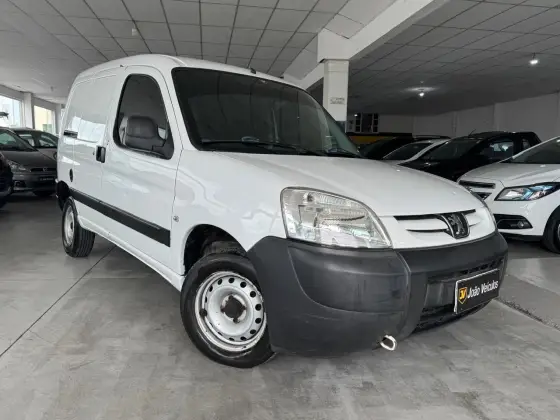 PEUGEOT PARTNER 1.6 FURGÃO 800KG 16V FLEX 3P MANUAL PEUGEOT PARTNER 1.6 FURGÃO 800KG 16V FLEX 3P MANUAL