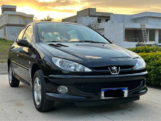 PEUGEOT 206 1.6 FELINE 16V FLEX 4P AUTOMÁTICO