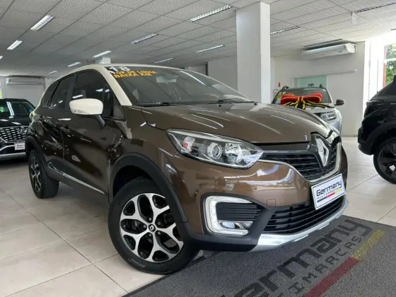 RENAULT CAPTUR 1.6 16V SCE FLEX INTENSE X-TRONIC RENAULT CAPTUR 1.6 16V SCE FLEX INTENSE X-TRONIC