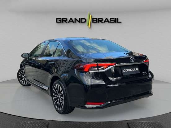 TOYOTA-COROLLA-2025