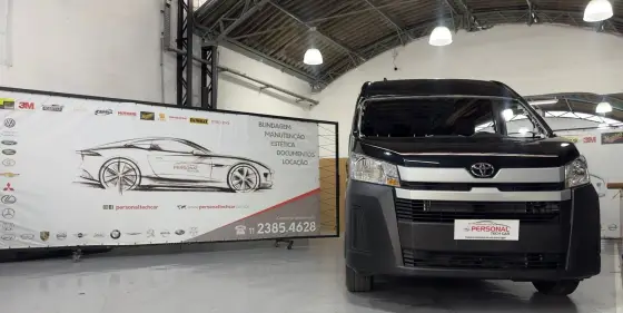 TOYOTA HIACE 2.8 D-4D TURBO DIESEL MINIBUS 15+1 DX AUTOMÁTICO