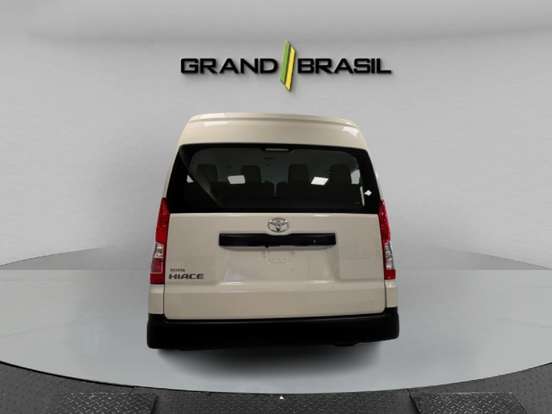 TOYOTA-HIACE-2025