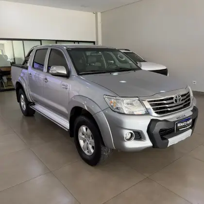 TOYOTA HILUX 2.7 SRV 4X2 CD 16V FLEX 4P AUTOMÁTICO TOYOTA HILUX 2.7 SRV 4X2 CD 16V FLEX 4P AUTOMÁTICO