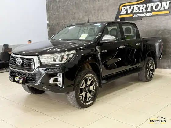 TOYOTA HILUX 2.8 SRX 4X4 CD 16V DIESEL 4P AUTOMÁTICO
