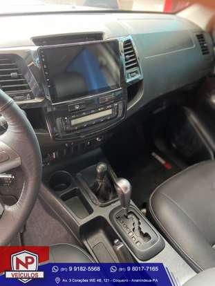 TOYOTA-HILUX-2015