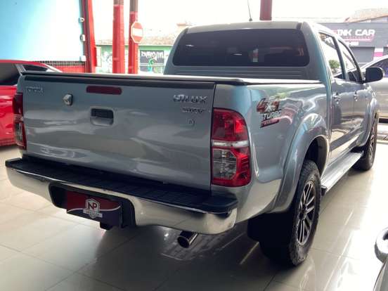 TOYOTA-HILUX-2.7 SRV 4X4 CD 16V FLEX 4P AUTOMÁTICO TOYOTA-HILUX-2015