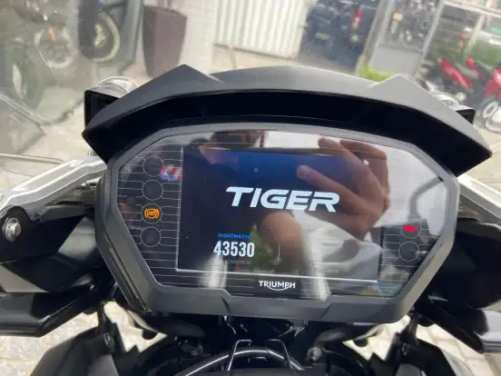 TRIUMPH-TIGER 1200 XCX-2019