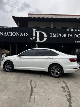 VOLKSWAGEN JETTA 1.4 250 TSI TOTAL FLEX R-LINE TIPTRONIC VOLKSWAGEN JETTA 1.4 250 TSI TOTAL FLEX R-LINE TIPTRONIC