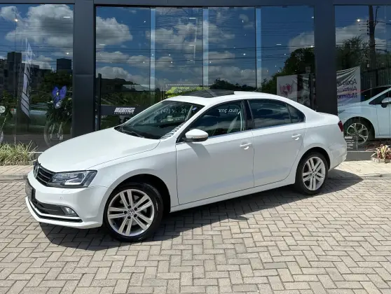 VOLKSWAGEN JETTA 2.0 TSI HIGHLINE 211CV GASOLINA 4P TIPTRONIC VOLKSWAGEN JETTA 2.0 TSI HIGHLINE 211CV GASOLINA 4P TIPTRONIC