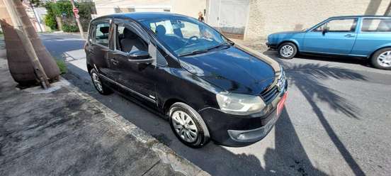 VOLKSWAGEN-FOX-2010
