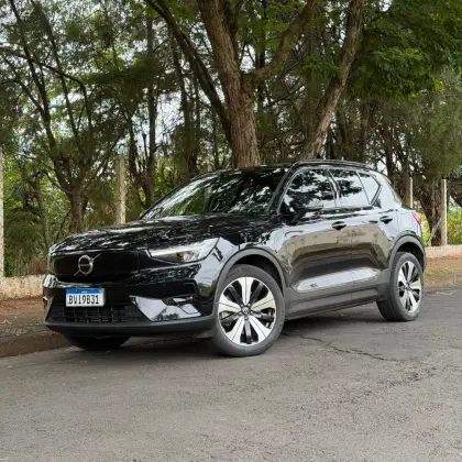 VOLVO XC40 P6 RECHARGE ELECTRIC PLUS AWD VOLVO XC40 P6 RECHARGE ELECTRIC PLUS AWD