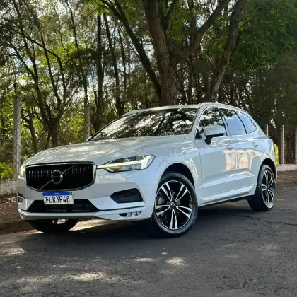 VOLVO XC60 2.0 T5 GASOLINA MOMENTUM AWD GEARTRONIC