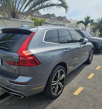 VOLVO-XC60-2018