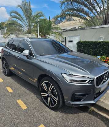 VOLVO-XC60-2018