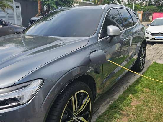 VOLVO-XC60-2.0 T8 HYBRID R-DESIGN AWD GEARTRONIC VOLVO-XC60-2018