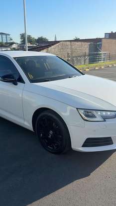 AUDI-A4-2018