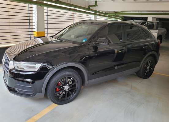 AUDI-Q3-2015