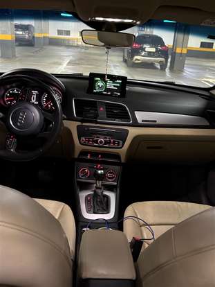AUDI-Q3-2015