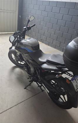 BAJAJ DOMINAR 200 