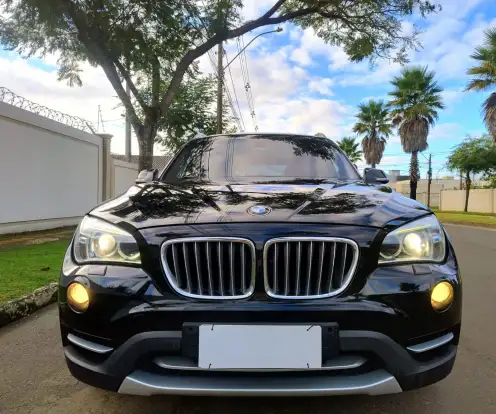BMW-X1-2013