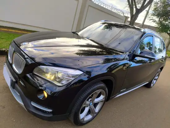 BMW-X1-2013