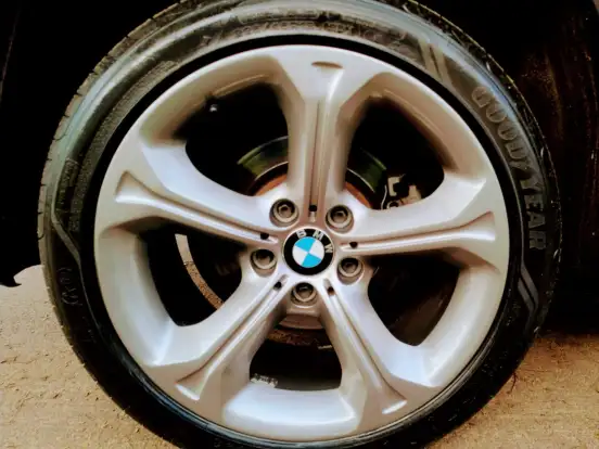 BMW-X1-2.0 16V TURBO GASOLINA SDRIVE20I 4P AUTOMÁTICO BMW-X1-2013