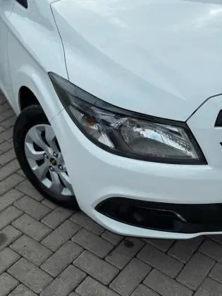 CHEVROLET ONIX 1.0 MPFI JOY 8V FLEX 4P MANUAL CHEVROLET ONIX 1.0 MPFI JOY 8V FLEX 4P MANUAL