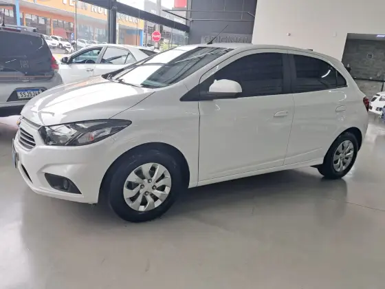 CHEVROLET ONIX 1.0 MPFI LT 8V FLEX 4P MANUAL