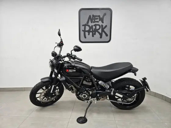 DUCATI SCRAMBLER ICON 