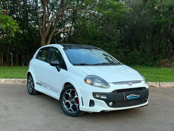 FIAT PUNTO 1.4 MPI 16V T-JET GASOLINA 4P MANUAL FIAT PUNTO 1.4 MPI 16V T-JET GASOLINA 4P MANUAL