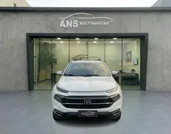 FIAT TORO 2.0 16V TURBO DIESEL FREEDOM 4WD AT9 FIAT TORO 2.0 16V TURBO DIESEL FREEDOM 4WD AT9