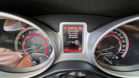 FIAT-FREEMONT-2014