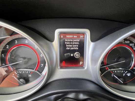 FIAT-FREEMONT-2.4 PRECISION 16V GASOLINA 4P AUTOMÁTICO FIAT-FREEMONT-2014