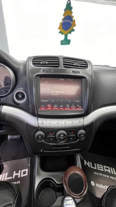 FIAT-FREEMONT-2.4 PRECISION 16V GASOLINA 4P AUTOMÁTICO FIAT-FREEMONT-2014
