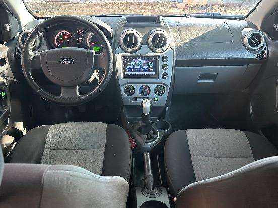 FORD-FIESTA-2012