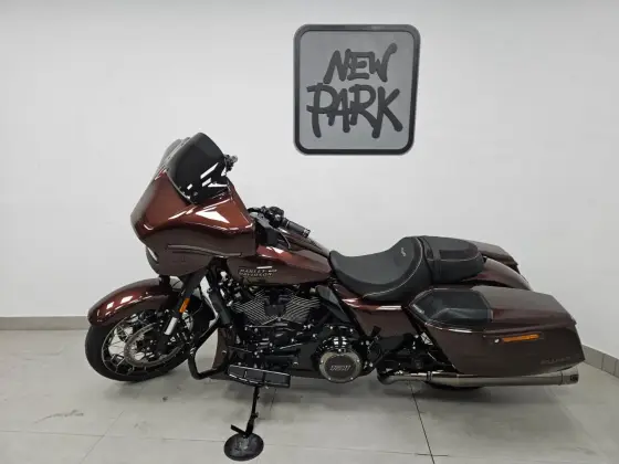 HARLEY-DAVIDSON STREET GLIDE 